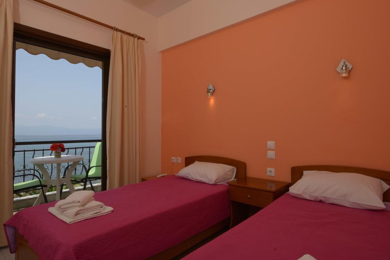 Hotel Akrogiali Ouranoupoli Esterno foto
