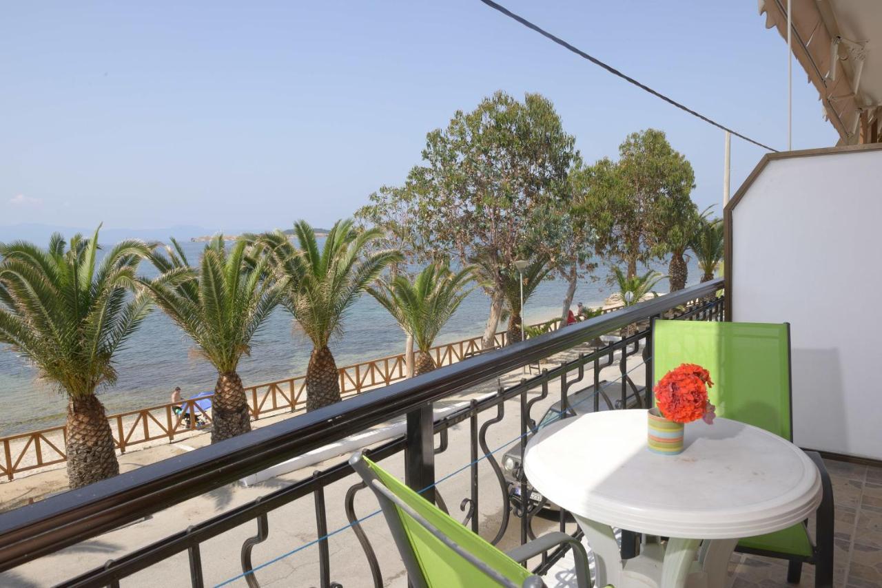 Hotel Akrogiali Ouranoupoli Esterno foto